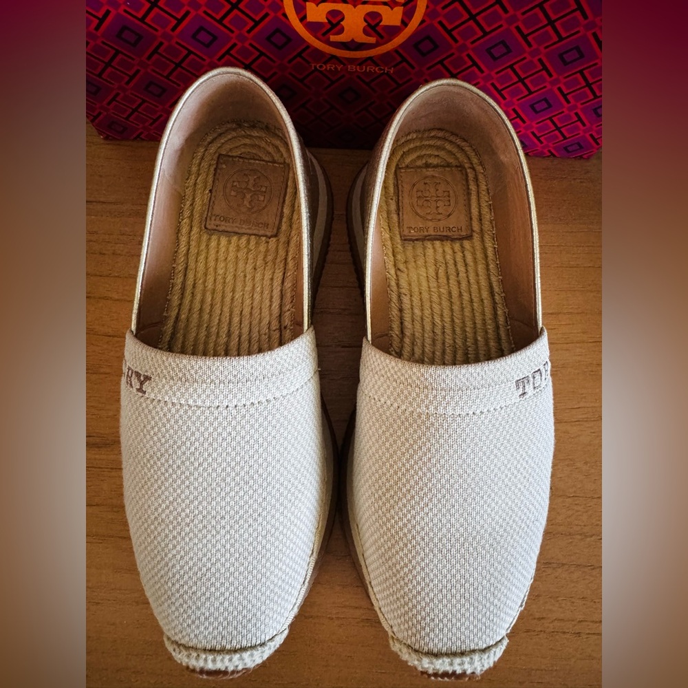 Tory Burch espadrille-tumbled leather and canvas day shoes size 7.5